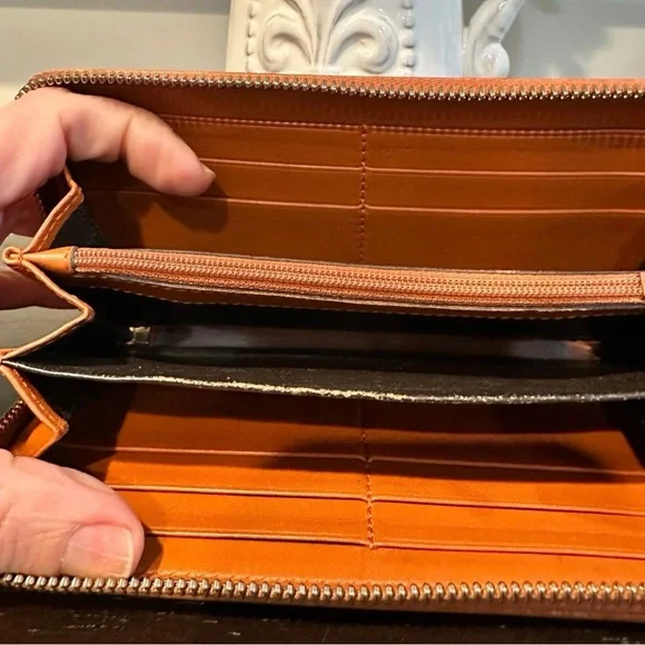 Gucci GG Canvas Zip Around Wallet Brown & Orange Leather Authentic - Picture 6 of 12